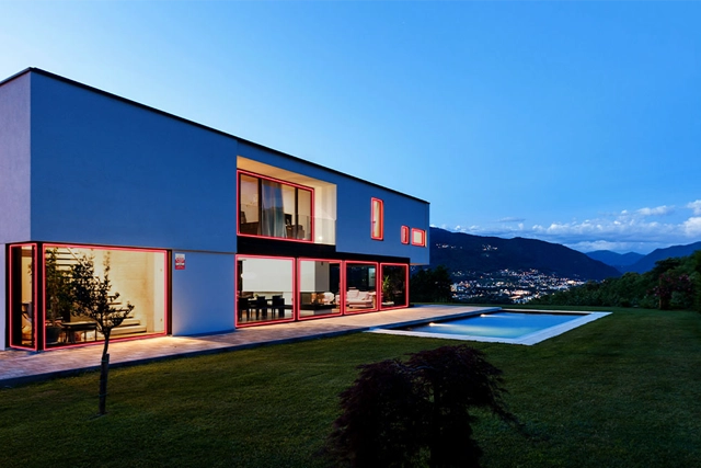 Villa con giardino protetta da Allarme Perimetrale Verisure