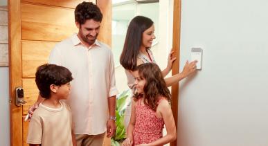 i dati verisure sulla sicurezza in casa in primavera: famiglia attiva allarme