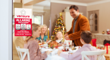 Natale 2024 famiglia protetta da Verisure